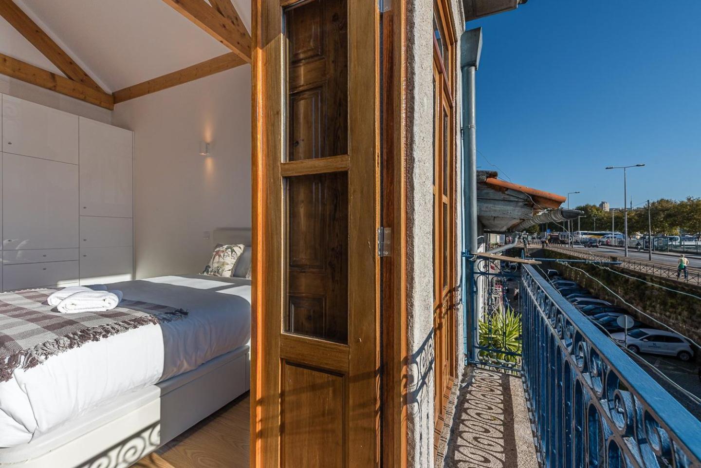 Guestready - Miragaia Stone Studios & Apartments Porto Bagian luar foto