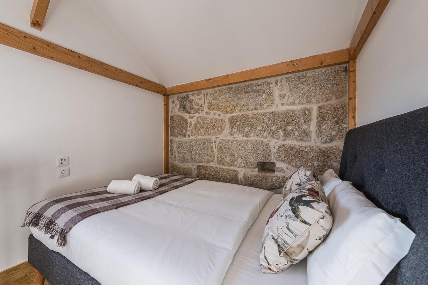 Guestready - Miragaia Stone Studios & Apartments Porto Bagian luar foto