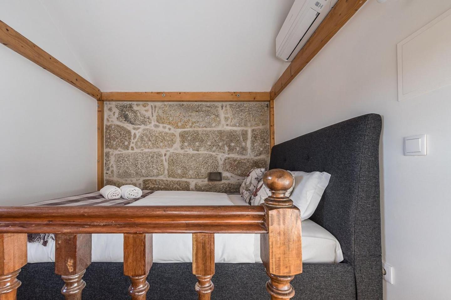 Guestready - Miragaia Stone Studios & Apartments Porto Bagian luar foto